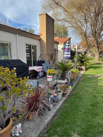 1902 Venetian Dr, Stockton, CA 95207