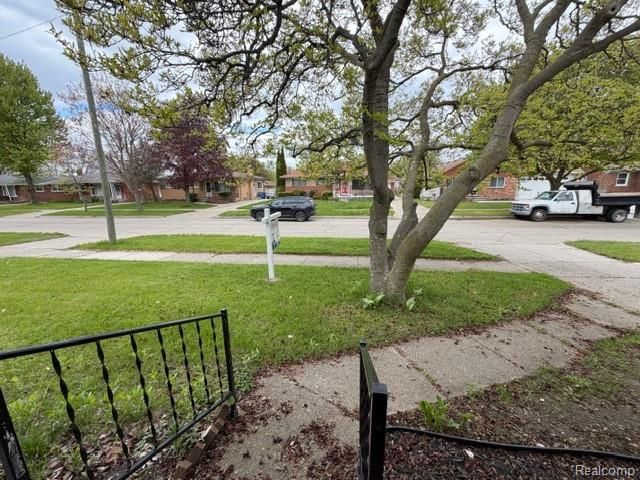 3234 Poplar Avenue, Warren, MI 48091
