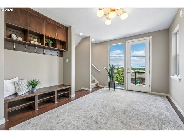 1336 Ne HOLLAND St, Portland, OR 97211