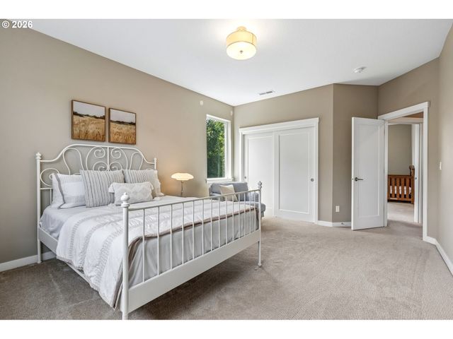 1336 Ne HOLLAND St, Portland, OR 97211