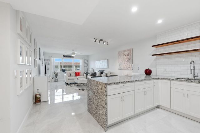 1516 S Lakeside Drive 408, Lake Worth Beach, FL 33460
