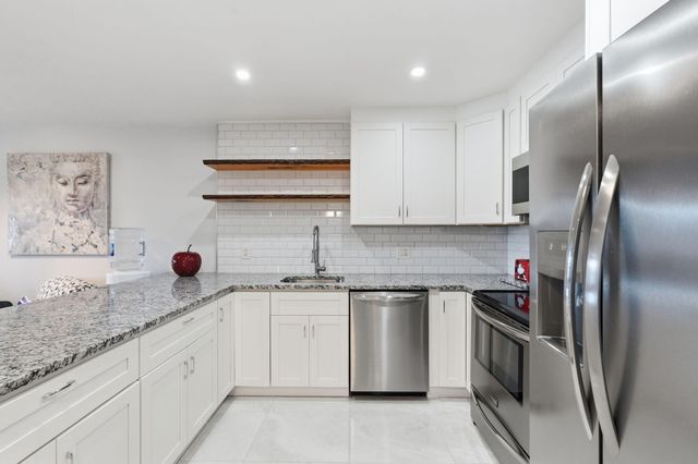 1516 S Lakeside Drive 408, Lake Worth Beach, FL 33460