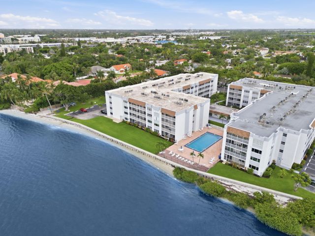 1516 S Lakeside Drive 408, Lake Worth Beach, FL 33460