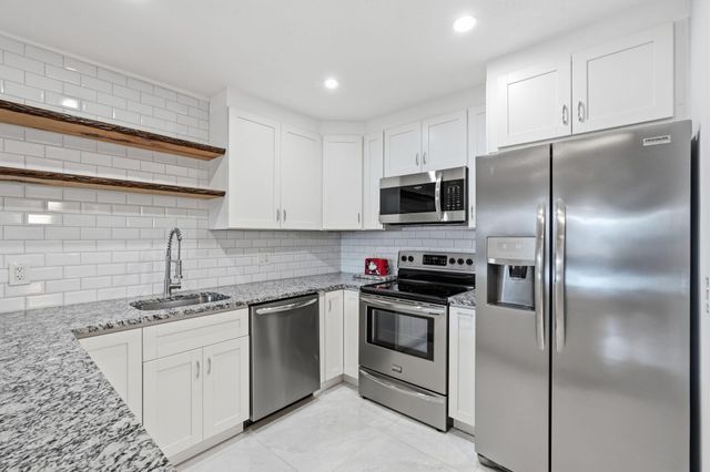 1516 S Lakeside Drive 408, Lake Worth Beach, FL 33460