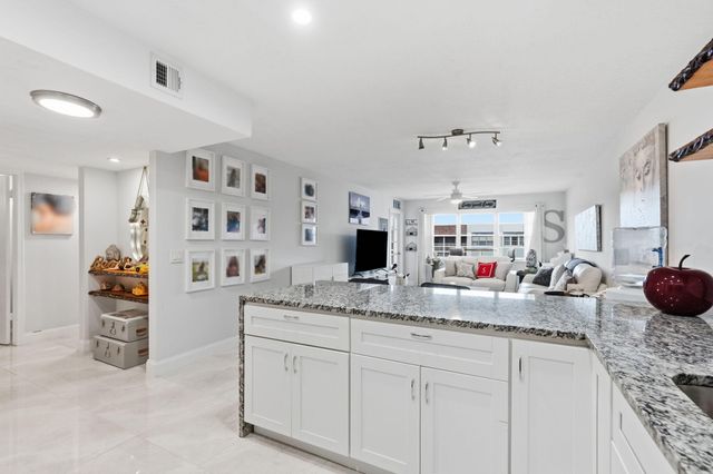 1516 S Lakeside Drive 408, Lake Worth Beach, FL 33460