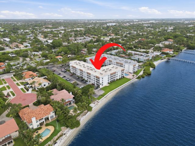 1516 S Lakeside Drive 408, Lake Worth Beach, FL 33460