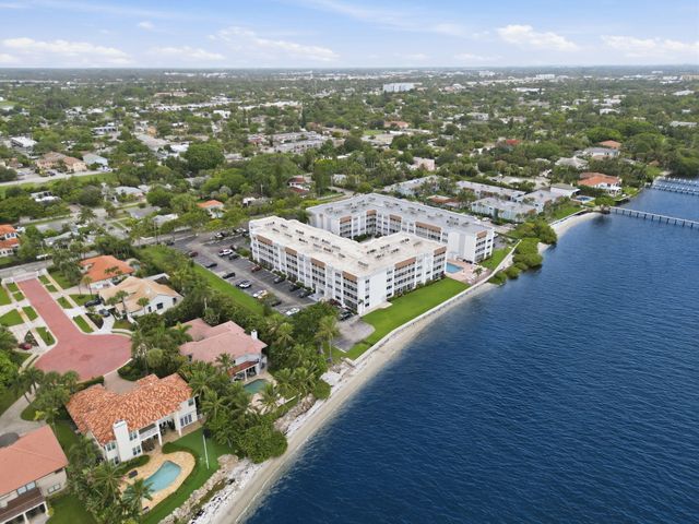 1516 S Lakeside Drive 408, Lake Worth Beach, FL 33460