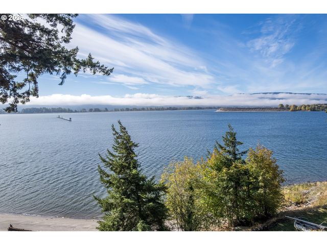 10 W CAPE HORN Rd, Cathlamet, WA 98612
