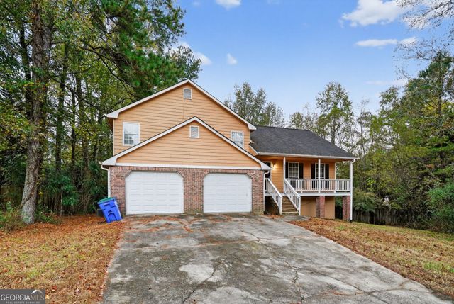 225 Fox Lane Drive, South Fulton, GA 30349