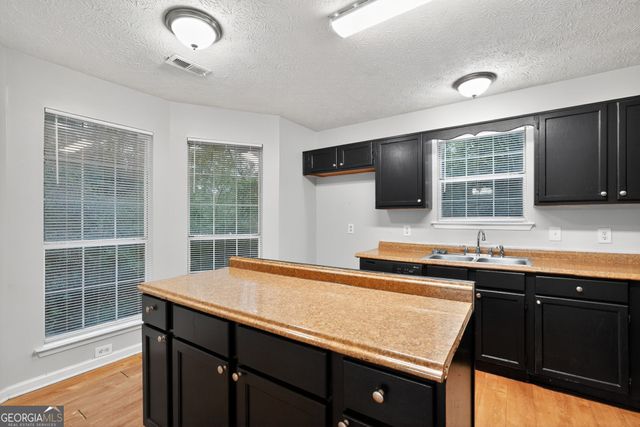 225 Fox Lane Drive, South Fulton, GA 30349