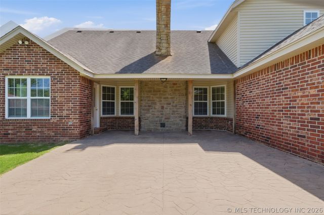 26997 E 161st Street S, Coweta, OK 74429