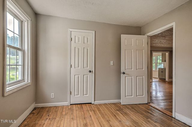 170 Wilhelm Avenue, Weber City, VA 24290