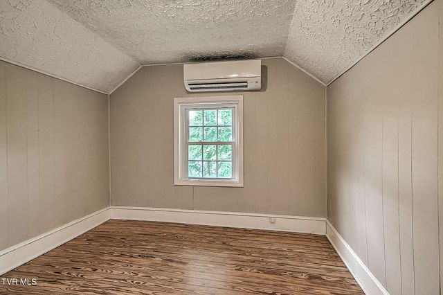 170 Wilhelm Avenue, Weber City, VA 24290