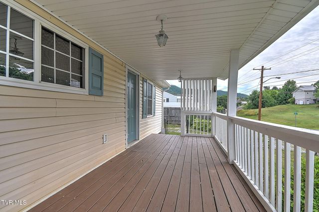170 Wilhelm Avenue, Weber City, VA 24290