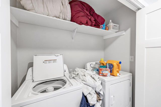 2323 DECKNER AVENUE, Green Bay, WI 54302