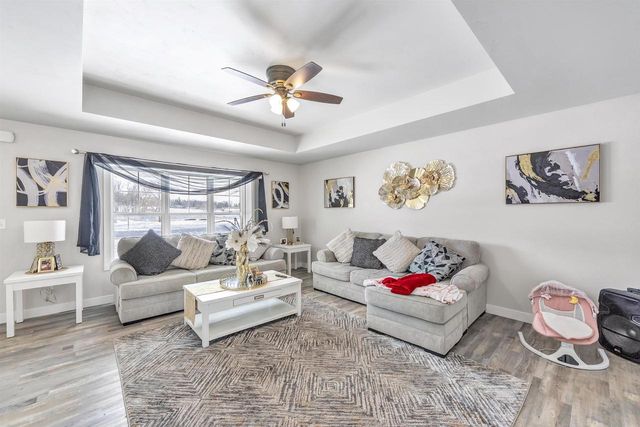 2323 DECKNER AVENUE, Green Bay, WI 54302