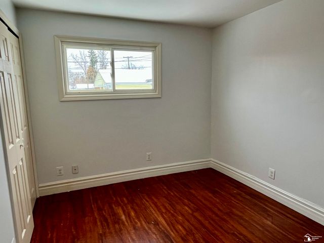 4630 Gertrude Street, Dearborn Heights, MI 48125