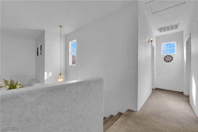 5790 Native Dancer Court, Las Vegas, NV 89113