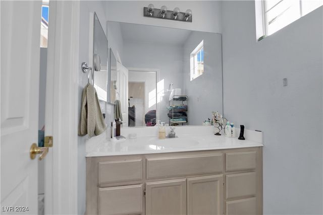 5790 Native Dancer Court, Las Vegas, NV 89113