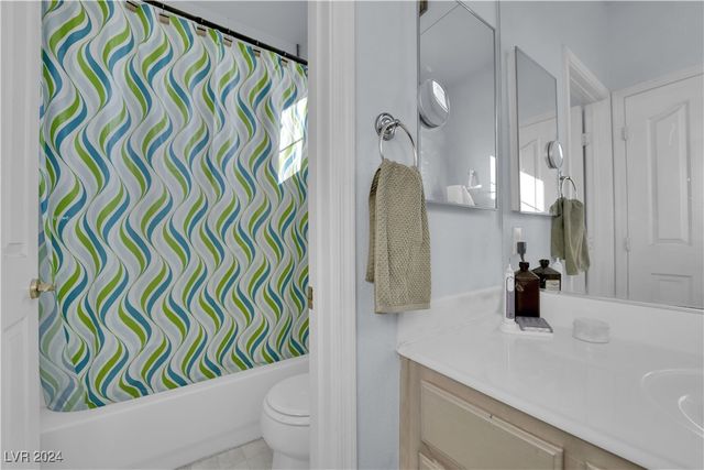 5790 Native Dancer Court, Las Vegas, NV 89113