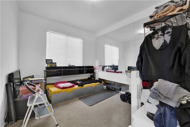 5790 Native Dancer Court, Las Vegas, NV 89113