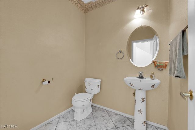 5790 Native Dancer Court, Las Vegas, NV 89113