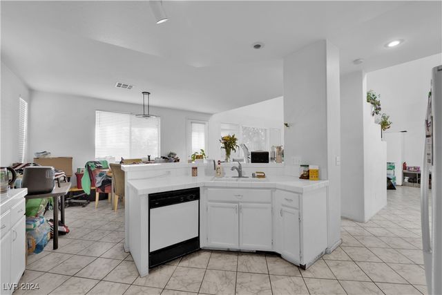 5790 Native Dancer Court, Las Vegas, NV 89113