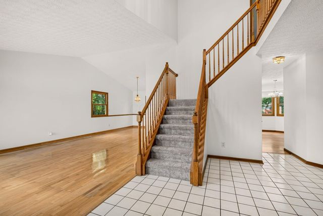 7100 Rossman Court, Canal Winchester, OH 43110