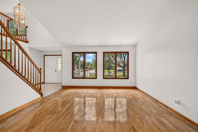 7100 Rossman Court, Canal Winchester, OH 43110