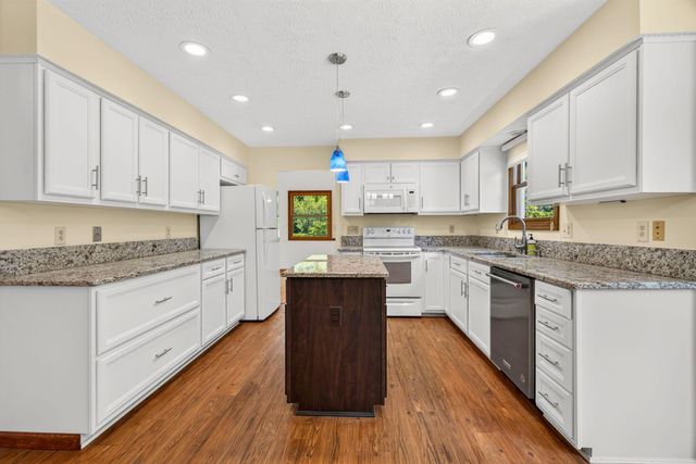 7100 Rossman Court, Canal Winchester, OH 43110