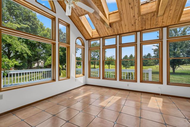 7100 Rossman Court, Canal Winchester, OH 43110