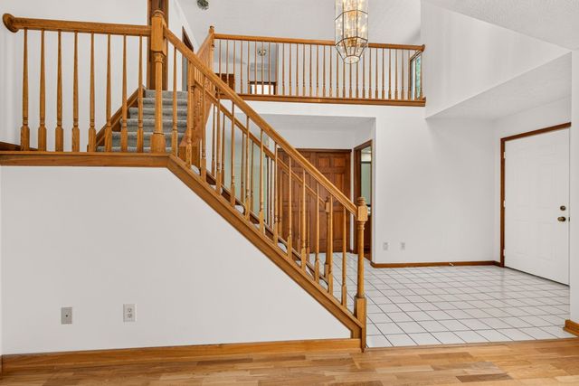 7100 Rossman Court, Canal Winchester, OH 43110