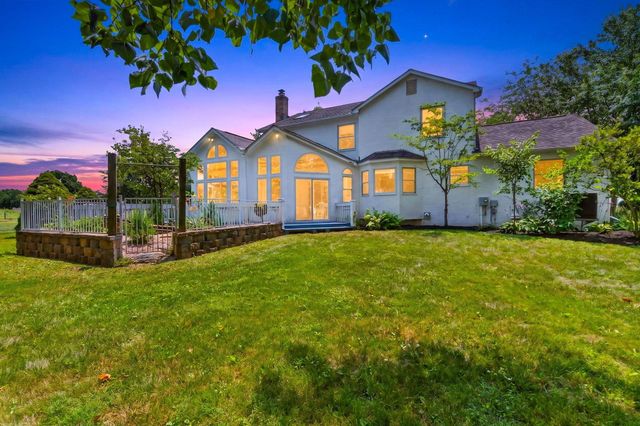7100 Rossman Court, Canal Winchester, OH 43110