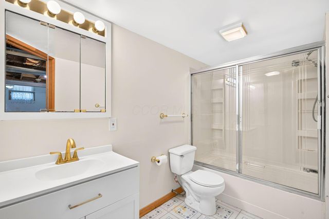 7100 Rossman Court, Canal Winchester, OH 43110