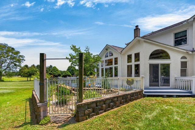 7100 Rossman Court, Canal Winchester, OH 43110