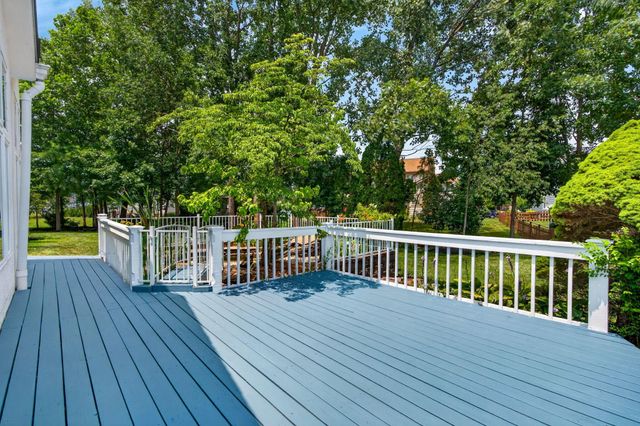7100 Rossman Court, Canal Winchester, OH 43110