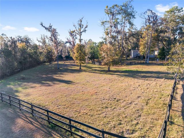 7997 NW 90TH AVENUE, Ocala, FL 34482