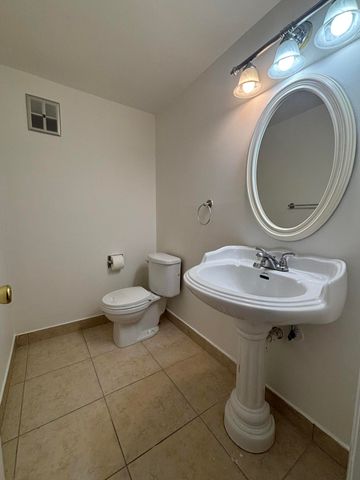 9355 SW 8th Street 216, Boca Raton, FL 33428