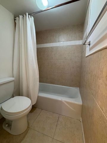 9355 SW 8th Street 216, Boca Raton, FL 33428