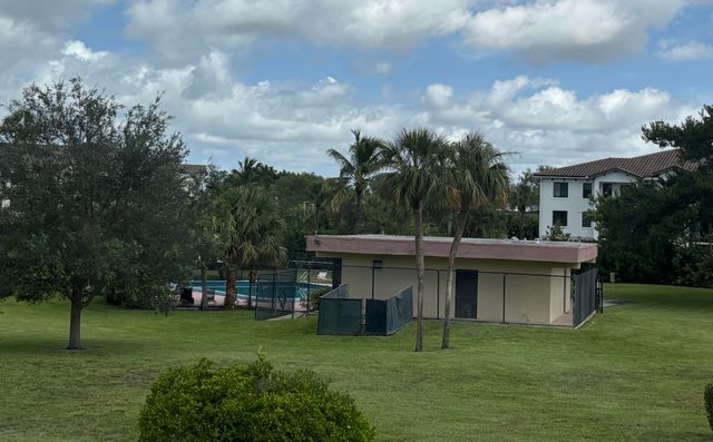 9355 SW 8th Street 216, Boca Raton, FL 33428