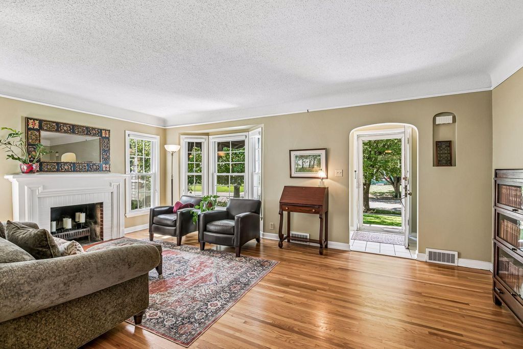 2721 Kipling Avenue S, Saint Louis Park, MN 55416 — photo 3