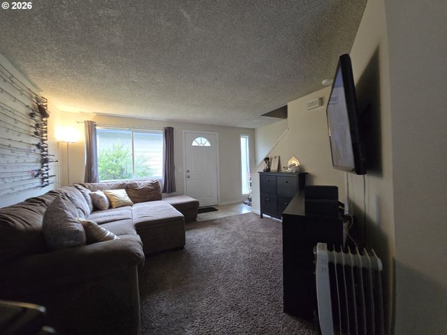 922 Nw GREELEY St, Camas, WA 98607