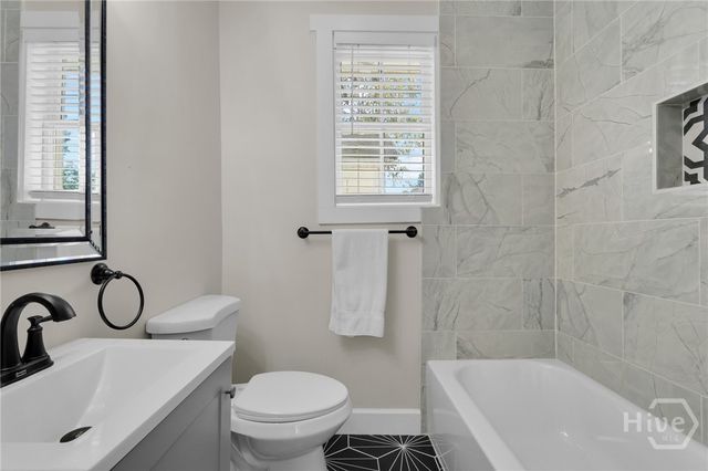 1224 E Waldburg Street, Savannah, GA 31404