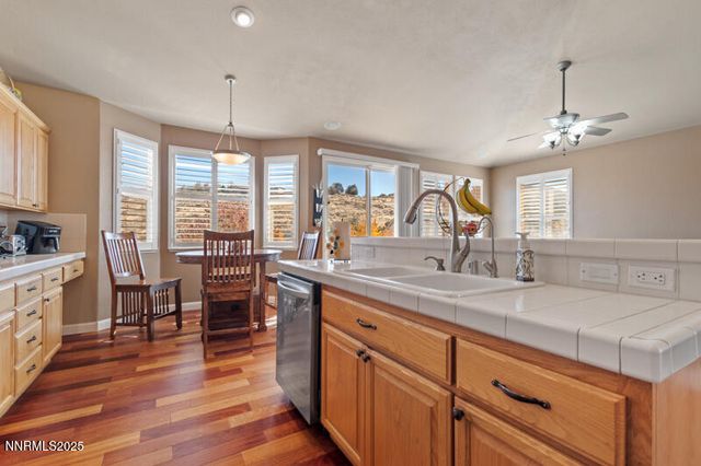 1792 Braidwood Drive, Sparks, NV 89436