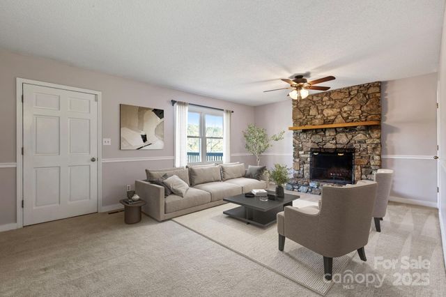 28 Timber Lane, Asheville, NC 28806