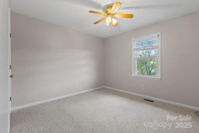 28 Timber Lane, Asheville, NC 28806