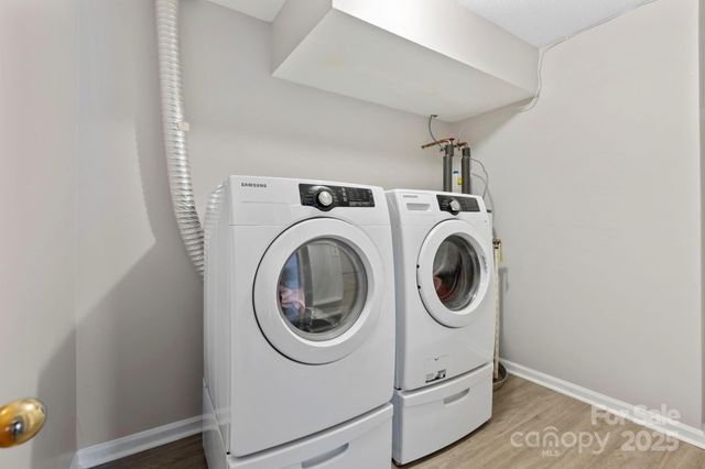 28 Timber Lane, Asheville, NC 28806