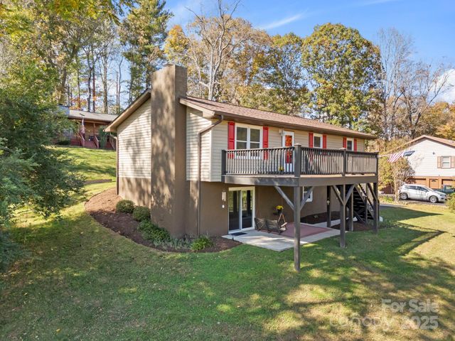 28 Timber Lane, Asheville, NC 28806
