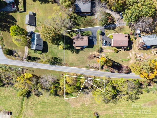 28 Timber Lane, Asheville, NC 28806