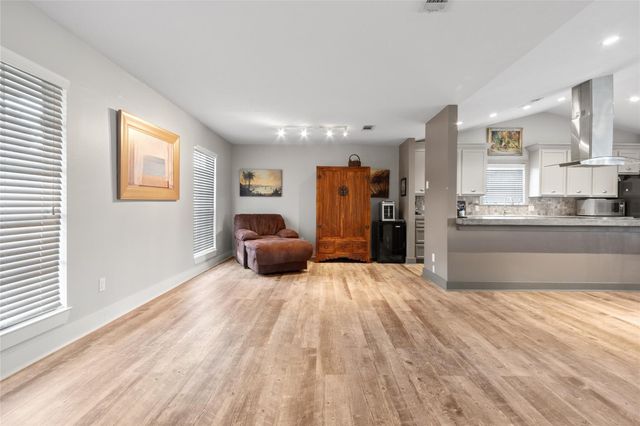 528 Indian Hill Boulevard, Livingston, TX 77351